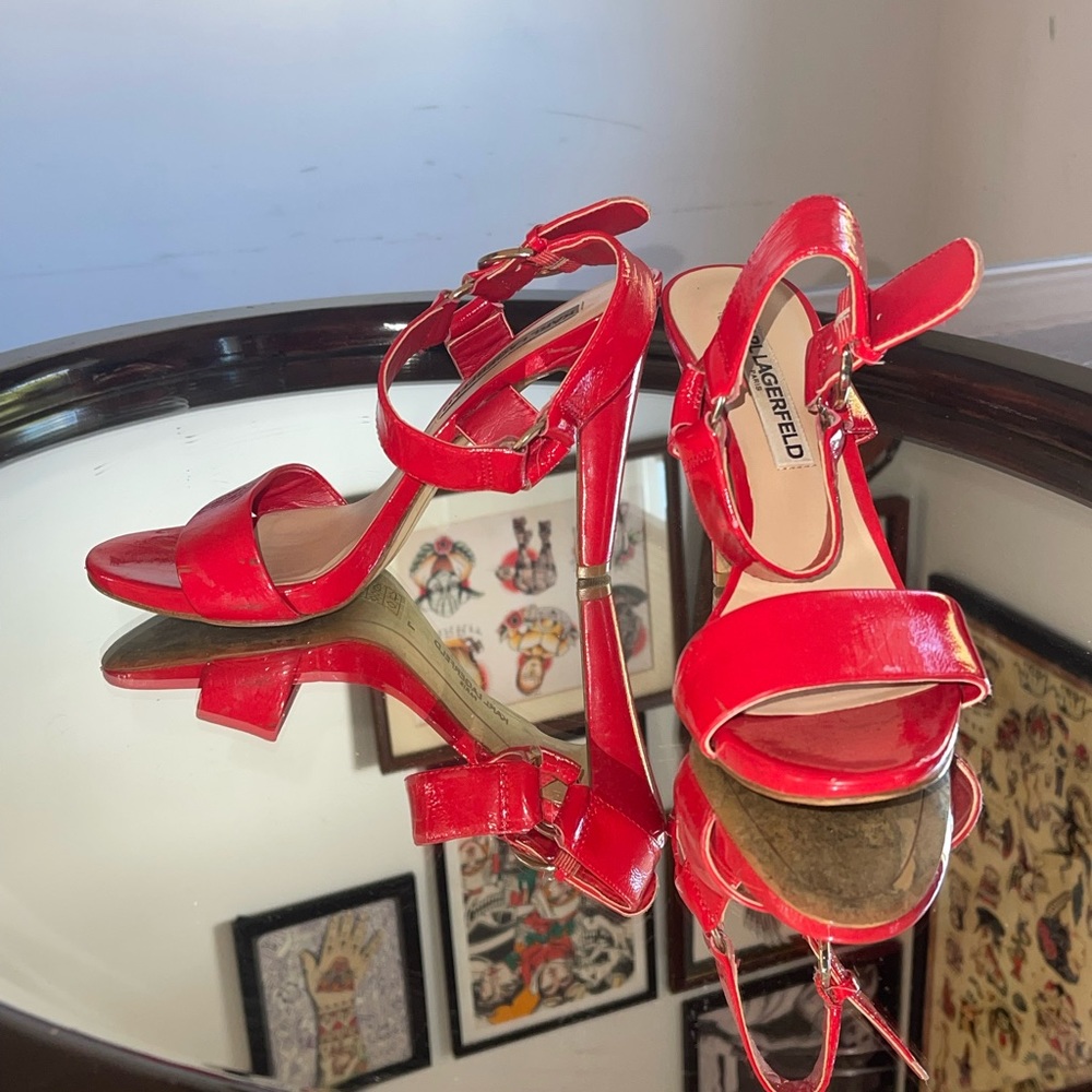 Karl lagerfeld red pumps